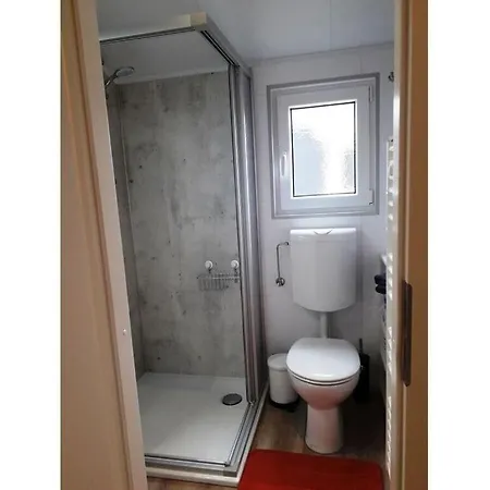 펜션 Chrissi's Baltic Sea Nest 샬베우츠